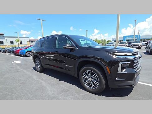 New 2026 Chevrolet Traverse LT w/ Driver Confidence Package FWD image 25