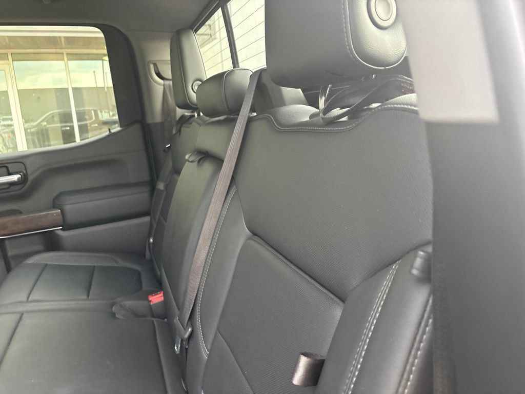 Used 2020 GMC Sierra 1500 SLT w/ SLT Premium Package AWD/4WD image 11