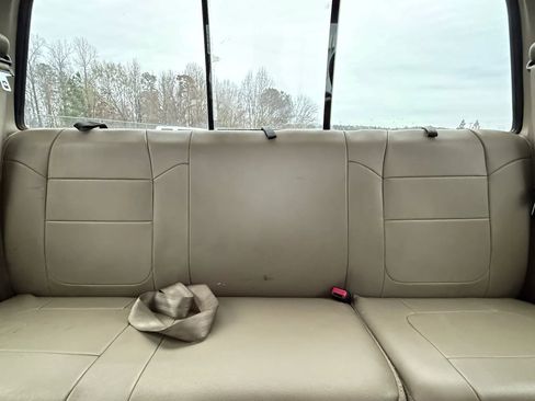 Used 2005 Ford F250 XL image 22