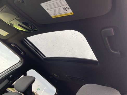 New 2027 Kia Telluride S image 10