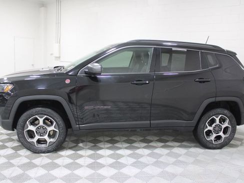 Used 2022 Jeep Compass Trailhawk w/ Trailhawk Convenience Group image 8