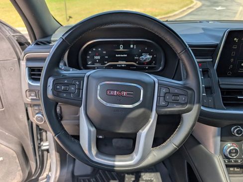 Used 2023 GMC Yukon SLT AWD/4WD image 52