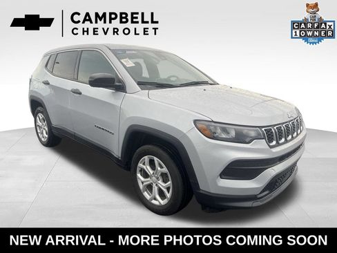 Used 2024 Jeep Compass Sport AWD/4WD image 7