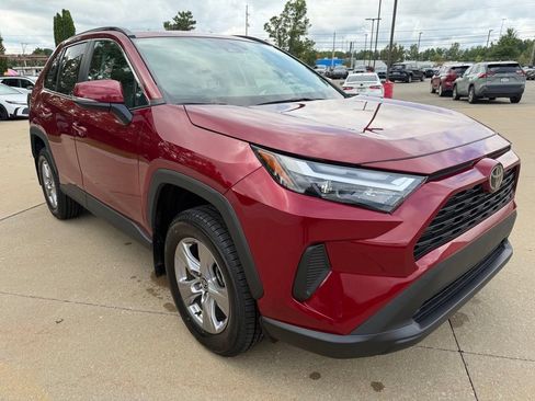 Certified 2023 Toyota RAV4 XLE w/ Convenience Package AWD/4WD image 7