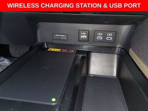 Used 2025 Toyota Camry LE image 18