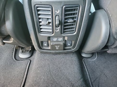 Used 2024 Dodge Durango GT AWD/4WD image 11