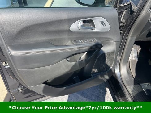 Certified 2022 Chrysler Pacifica Touring-L w/ S Appearance Package image 48