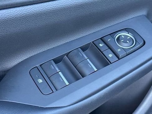 New 2026 Toyota Prius Plug-In Hybrid image 19