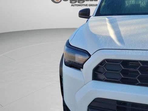 Used 2025 Toyota 4Runner TRD Off-Road image 25