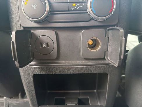 Used 2023 Ford Explorer XLT w/ Equipment Group 202A AWD/4WD image 21