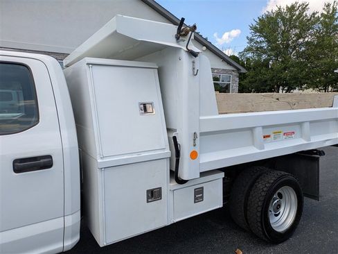 Used 2020 Ford F550 2WD Crew Cab Super Duty image 5