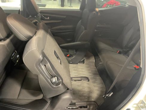 Used 2024 Subaru Ascent Premium w/ Convenience Package image 24