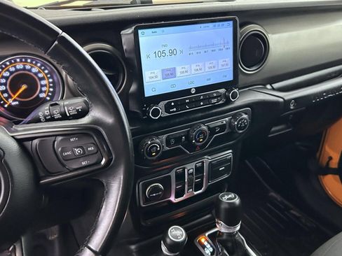 Used 2018 Jeep Wrangler Unlimited Sport S AWD/4WD image 14
