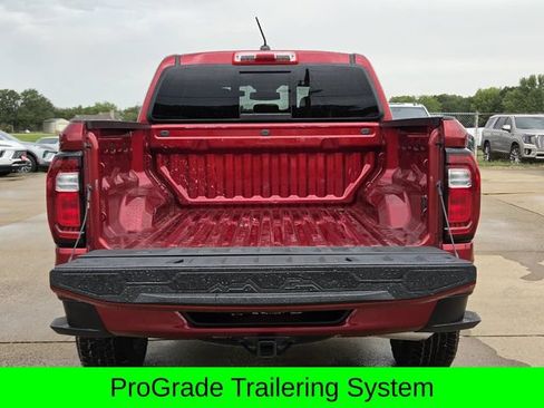 Used 2024 GMC Canyon Elevation w/ Convenience Package RWD image 13