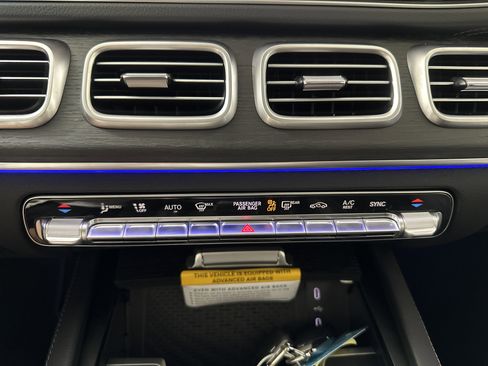 New 2025 Mercedes-Benz GLS 450 4MATIC image 17