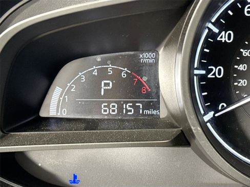 Used 2017 MAZDA MAZDA3 Sport image 14