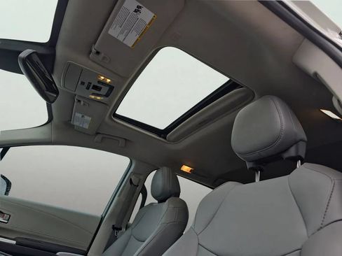 Used 2021 Toyota Sienna XLE FWD image 11