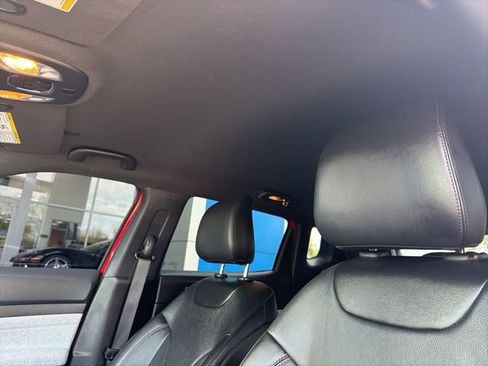 Used 2023 Jeep Compass Latitude AWD/4WD image 15