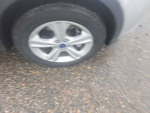 Used 2015 Ford Escape SE w/ Equipment Group 201A image 24