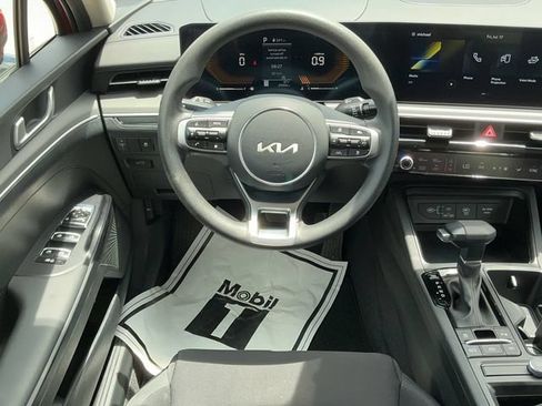 Used 2025 Kia K5 LXS FWD image 13