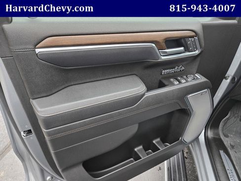 Used 2025 Chevrolet Silverado 1500 High Country image 33