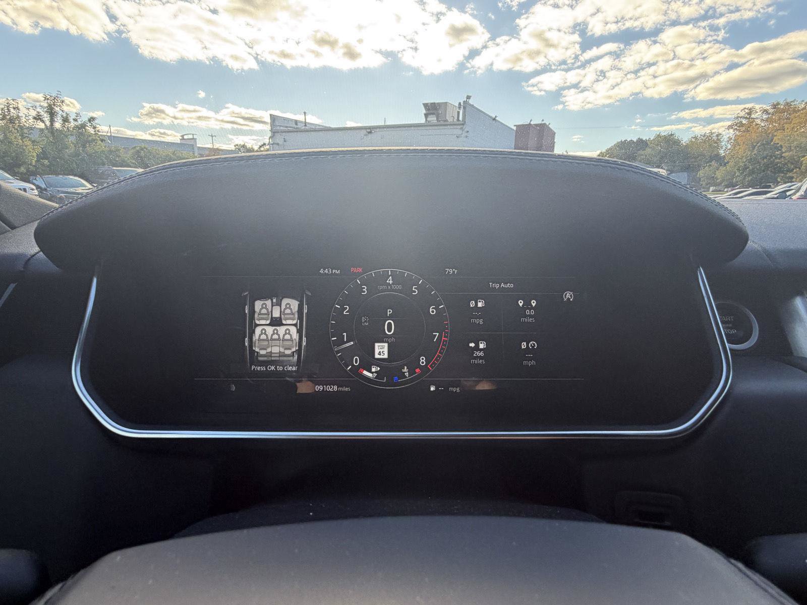 Used 2018 Land Rover Range Rover HSE AWD/4WD image 18