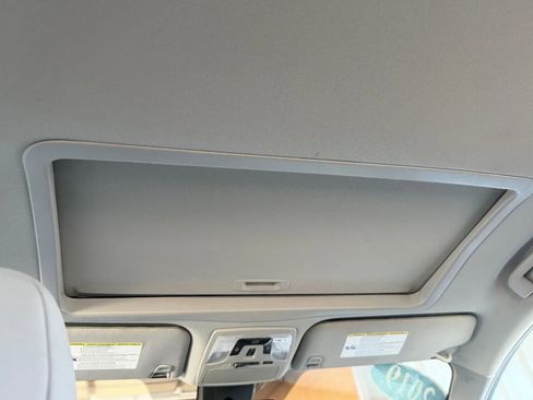 Used 2019 Toyota Sienna XLE w/ XLE Navigation Package image 23