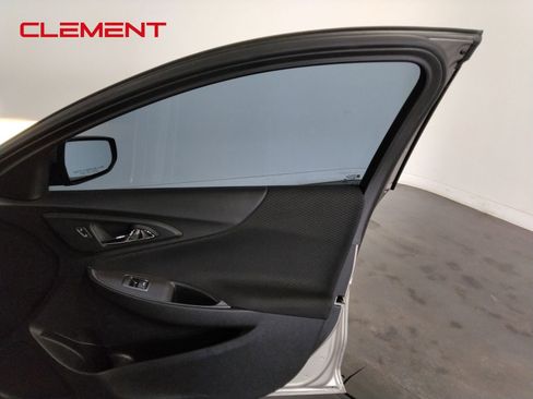 Used 2022 Chevrolet Malibu LT image 39