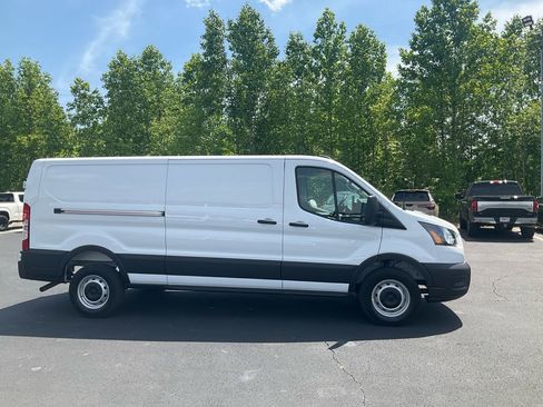 New 2026 Ford Transit 250 Low Roof RWD image 4