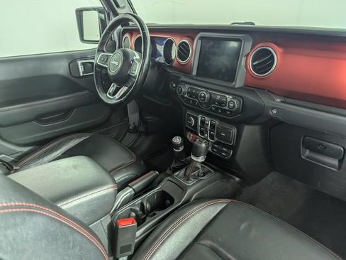 Used 2020 Jeep Gladiator Rubicon w/ Dual Top Group AWD/4WD image 23