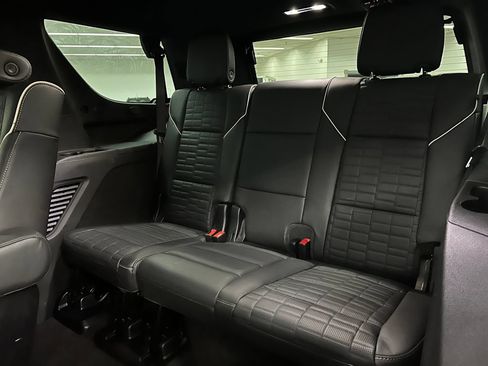 Used 2026 Cadillac Escalade Platinum Sport w/ LPO, Floor Liner Package AWD/4WD image 27