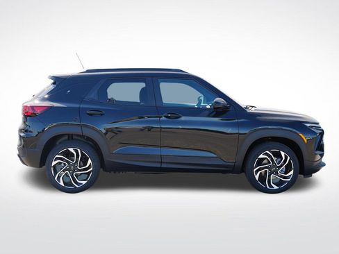 New 2026 Chevrolet TrailBlazer RS w/ Convenience Package AWD/4WD image 2
