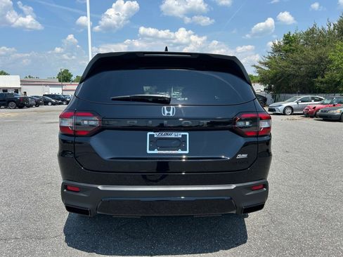 New 2026 Honda Pilot Sport image 14