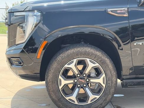 Used 2025 GMC Yukon AT4 Ultimate w/ LPO, Floor Liner Package AWD/4WD image 5