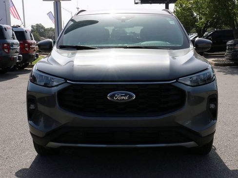 Used 2025 Ford Escape ST-Line Select AWD/4WD image 3