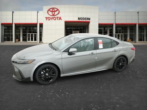 New 2026 Toyota Camry SE image 19