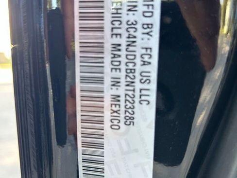 Certified 2022 Jeep Compass Limited image 53