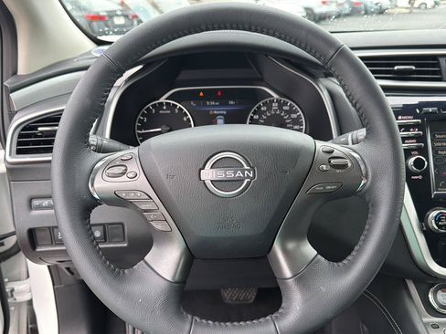 Used 2024 Nissan Murano SV FWD image 19