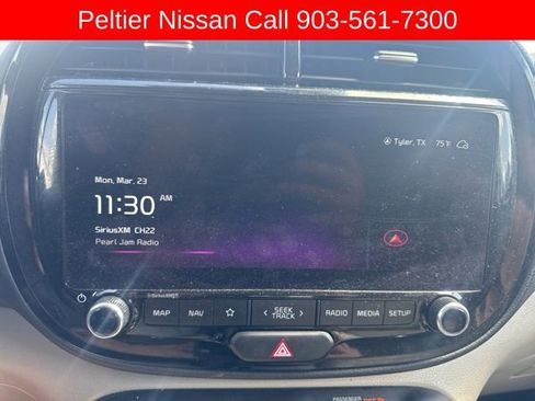 Used 2025 Kia Soul EX image 19