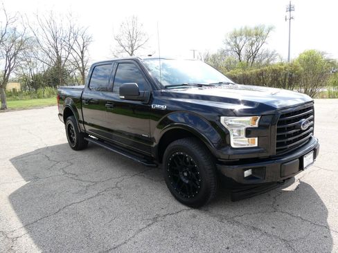 Used 2017 Ford F150 XLT w/ Equipment Group 302A Luxury AWD/4WD image 3
