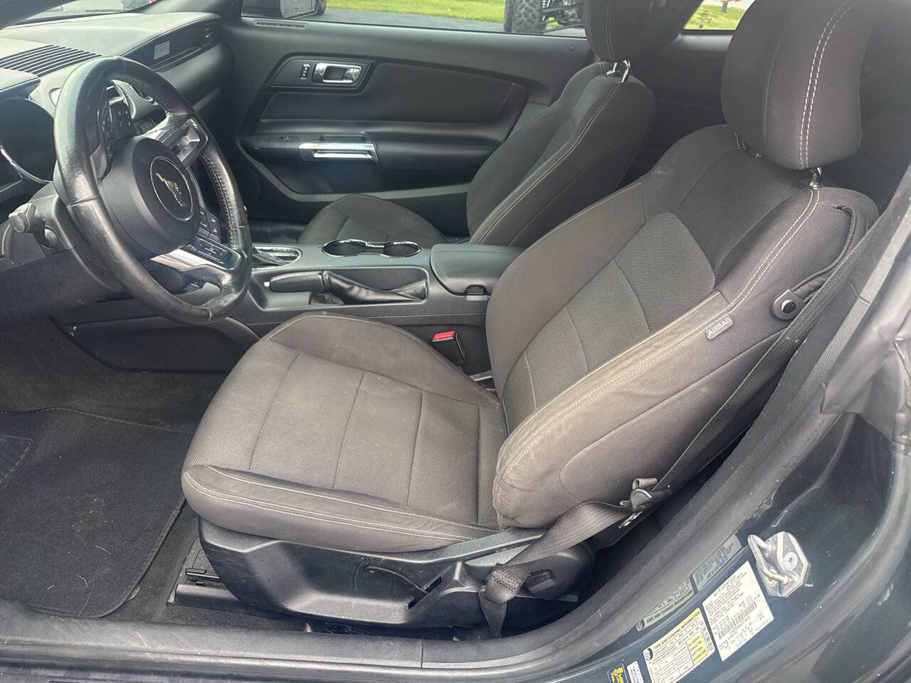 Used 2016 Ford Mustang Coupe RWD image 13