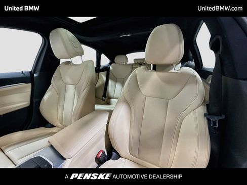 Used 2023 BMW i4 eDrive40 RWD image 5