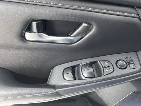 Used 2024 Nissan Sentra SV w/ All-Weather Package FWD image 17