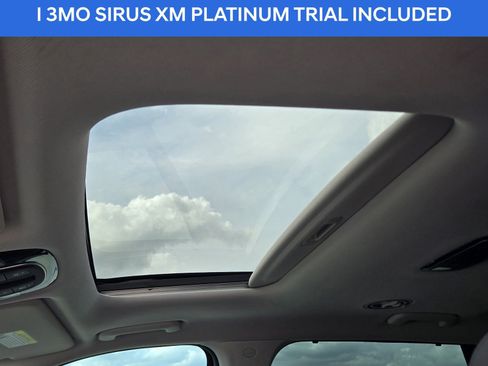 Used 2025 Hyundai Palisade SEL image 13