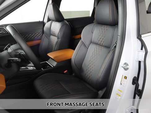 New 2025 Mitsubishi Outlander SEL image 8