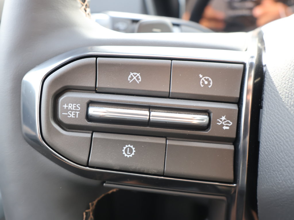 New 2027 GMC Terrain AT4 w/ Convenience Package III AWD/4WD image 16