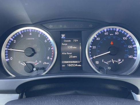 Used 2017 Toyota Highlander Plus AWD/4WD image 20