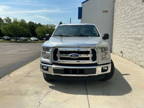 Used 2015 Ford F150 XLT AWD/4WD image 7