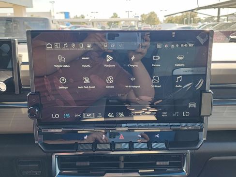 New 2026 GMC Hummer EV 4x4 Crew Cab image 30