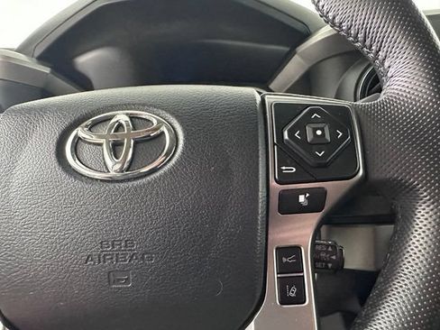 Used 2019 Toyota Tacoma SR5 AWD/4WD image 22